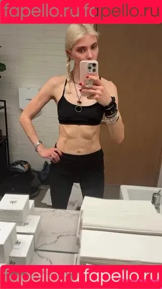 Taylor Momsen / aryelsoul / taylormomsen Onlyfans Photo Gallery 