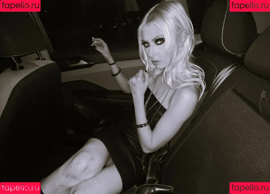 Taylor Momsen / aryelsoul / taylormomsen Onlyfans Photo Gallery 