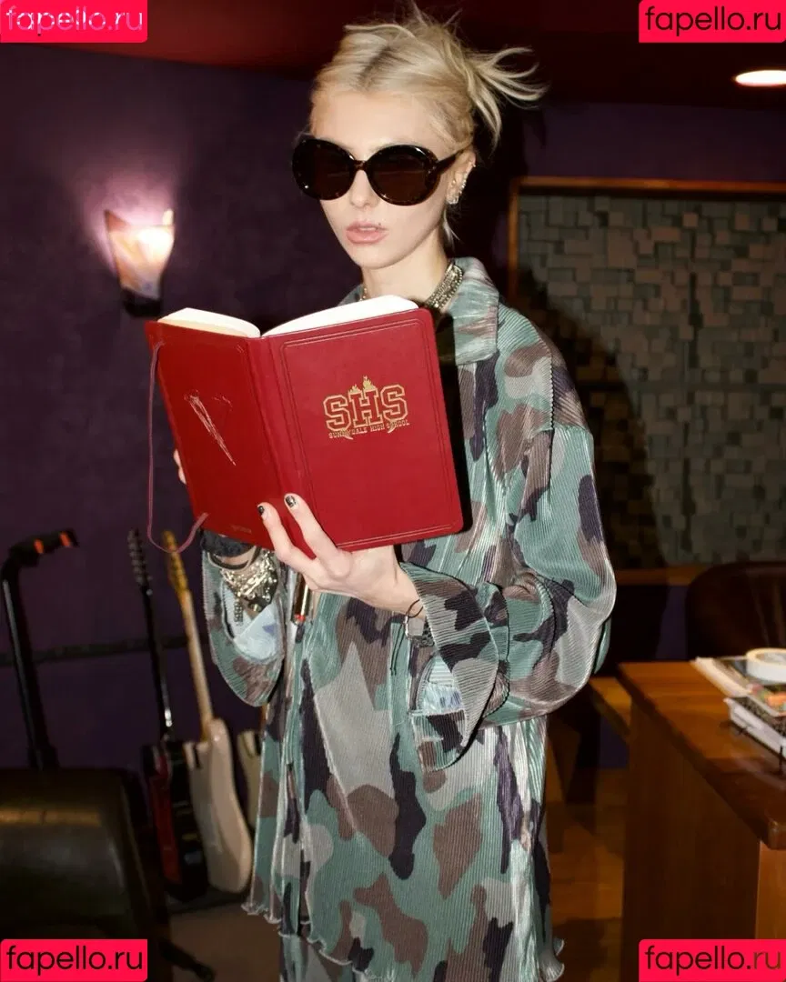 Taylor Momsen / aryelsoul / taylormomsen Onlyfans Photo Gallery 