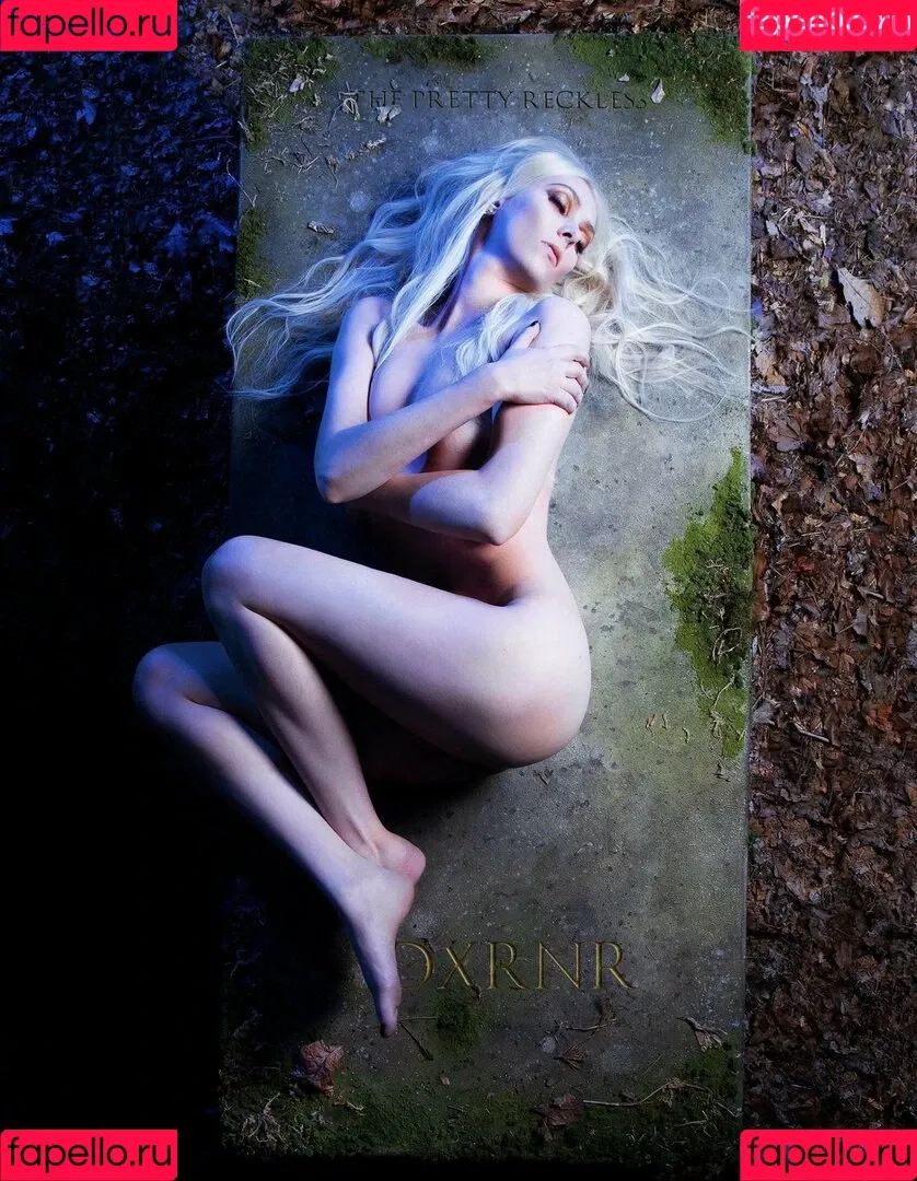 Taylor Momsen / aryelsoul / taylormomsen Onlyfans Photo Gallery 