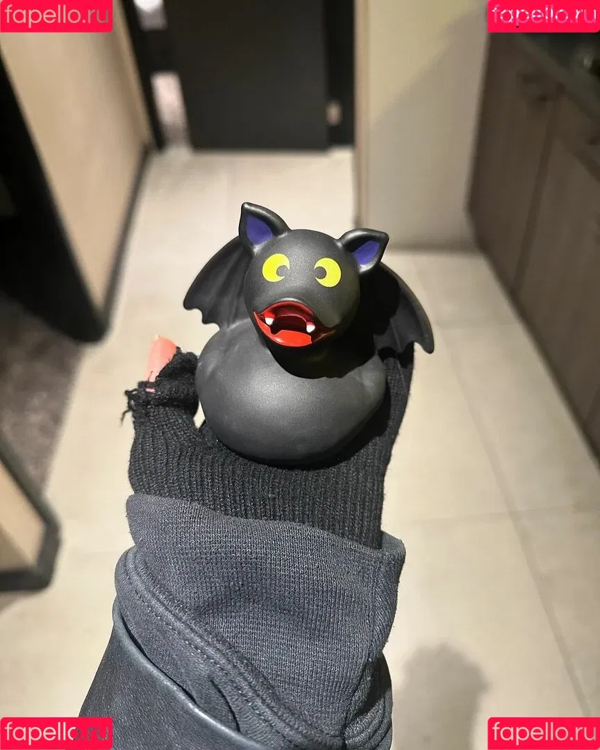 Taylor Momsen / aryelsoul / taylormomsen Onlyfans Photo Gallery 