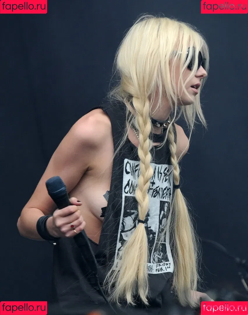 Taylor Momsen / aryelsoul / taylormomsen Onlyfans Photo Gallery 