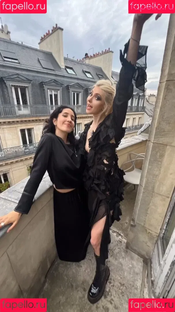 Taylor Momsen / aryelsoul / taylormomsen Onlyfans Photo Gallery 