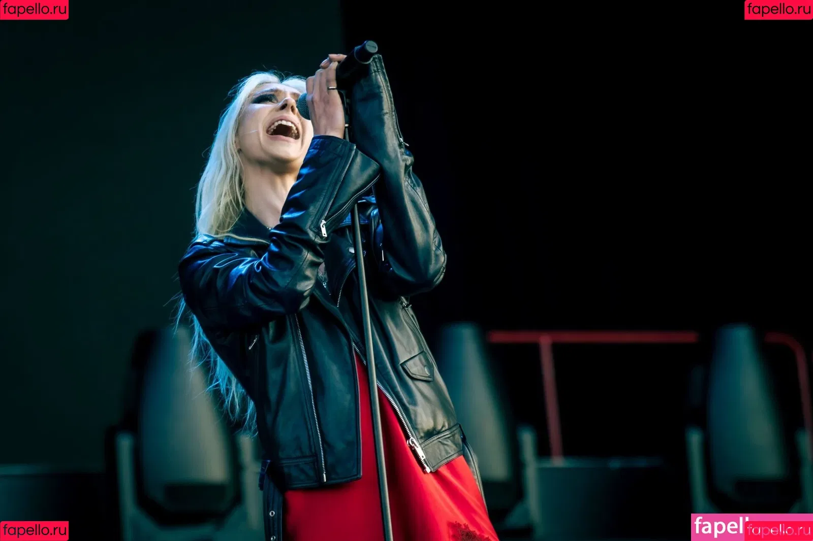 Taylor Momsen / aryelsoul / taylormomsen Onlyfans Photo Gallery 