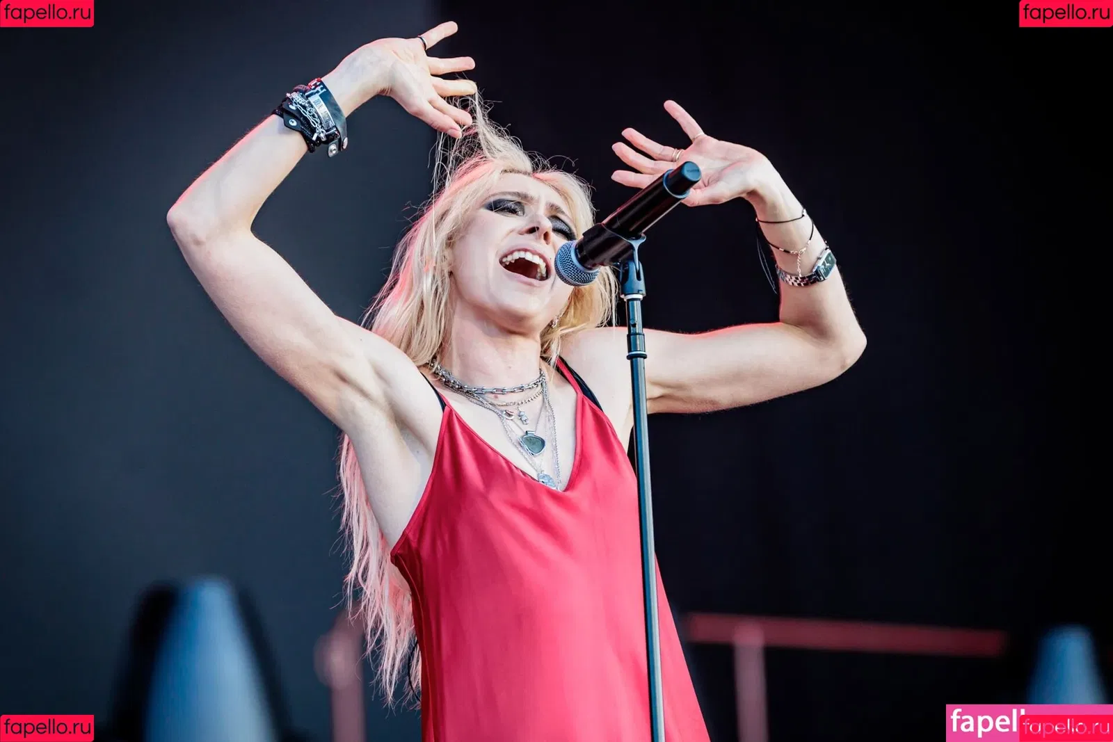 Taylor Momsen / aryelsoul / taylormomsen Onlyfans Photo Gallery 