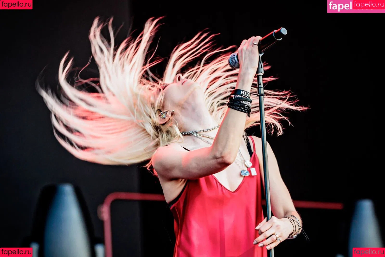 Taylor Momsen / aryelsoul / taylormomsen Onlyfans Photo Gallery 