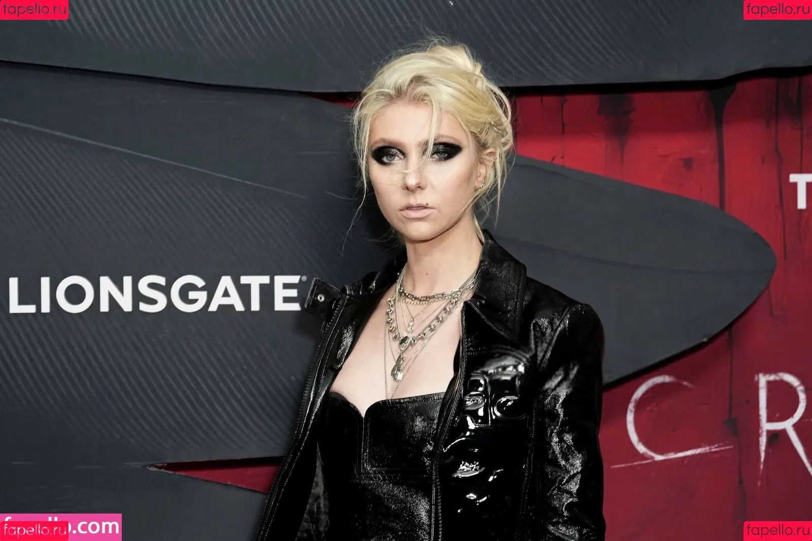 Taylor Momsen / aryelsoul / taylormomsen Onlyfans Photo Gallery 