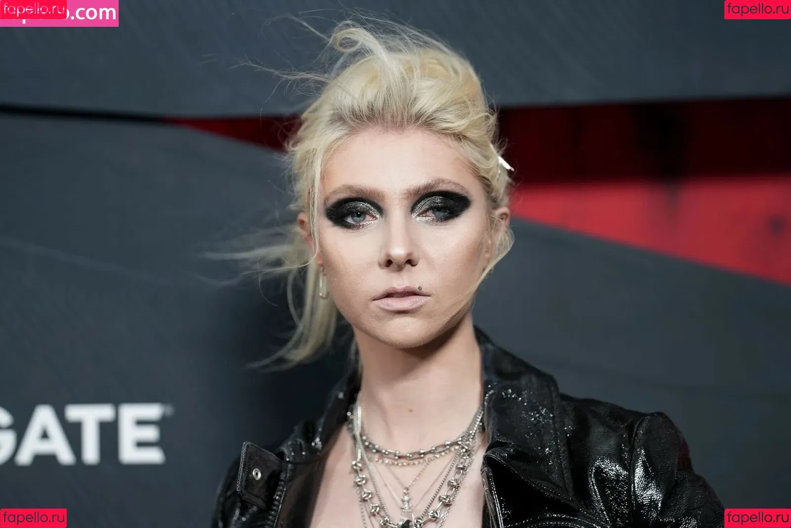 Taylor Momsen / aryelsoul / taylormomsen Onlyfans Photo Gallery 