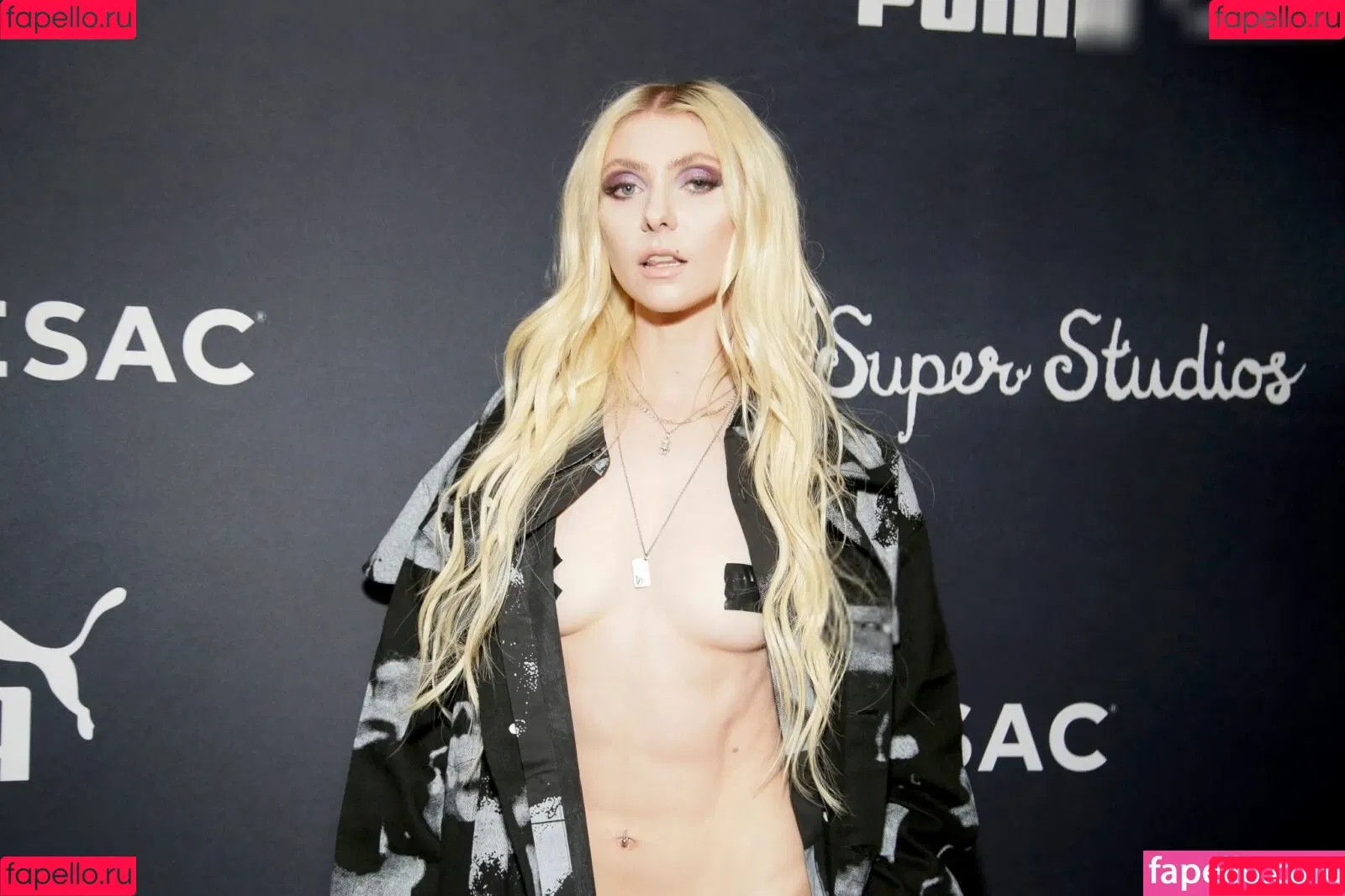 Taylor Momsen / aryelsoul / taylormomsen Onlyfans Photo Gallery 