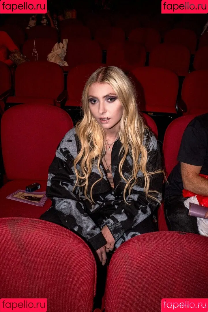 Taylor Momsen / aryelsoul / taylormomsen Onlyfans Photo Gallery 