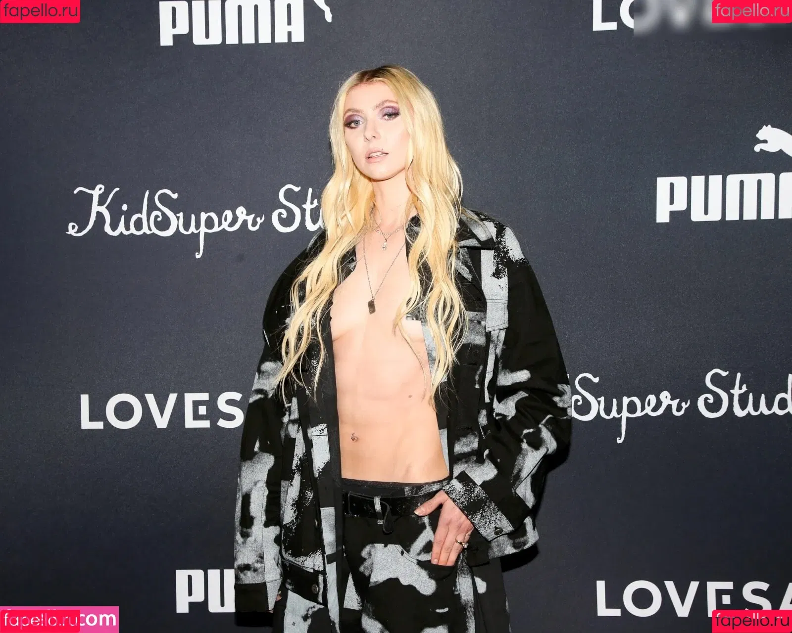 Taylor Momsen / aryelsoul / taylormomsen Onlyfans Photo Gallery 