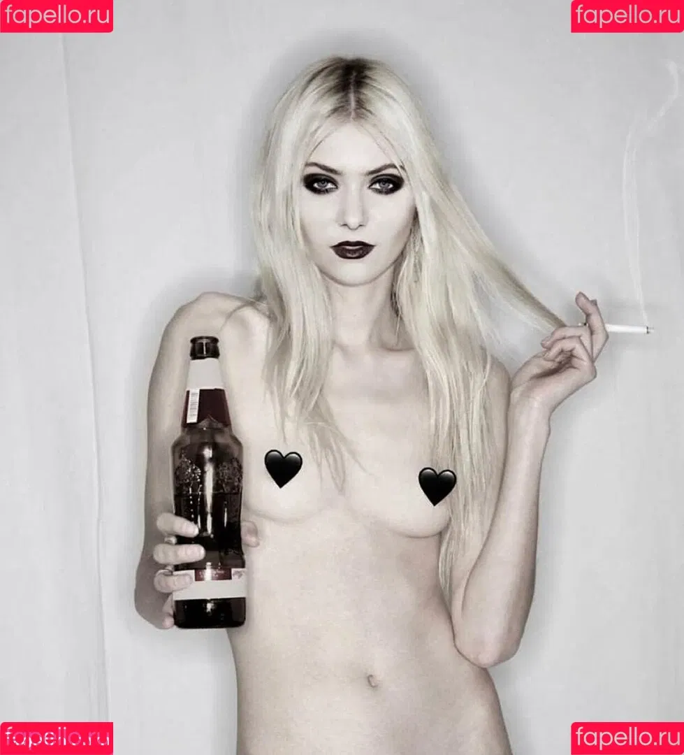 Taylor Momsen / aryelsoul / taylormomsen Onlyfans Photo Gallery 