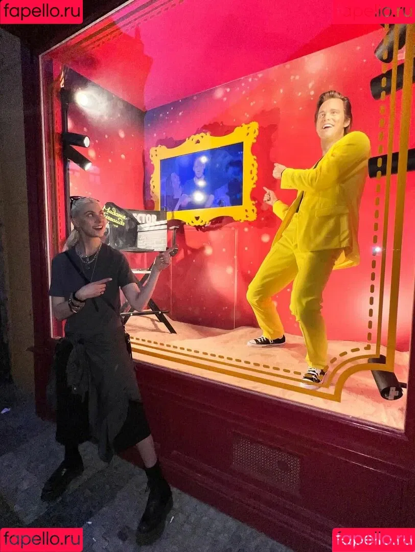 Taylor Momsen / aryelsoul / taylormomsen Onlyfans Photo Gallery 