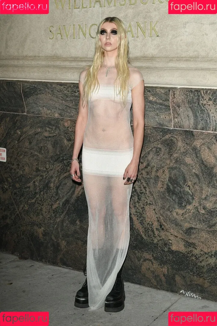 Taylor Momsen / aryelsoul / taylormomsen Onlyfans Photo Gallery 