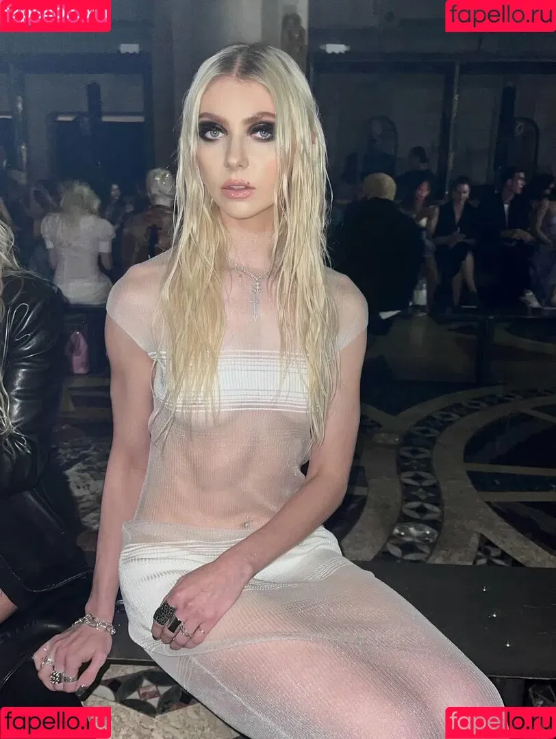 Taylor Momsen / aryelsoul / taylormomsen Onlyfans Photo Gallery 