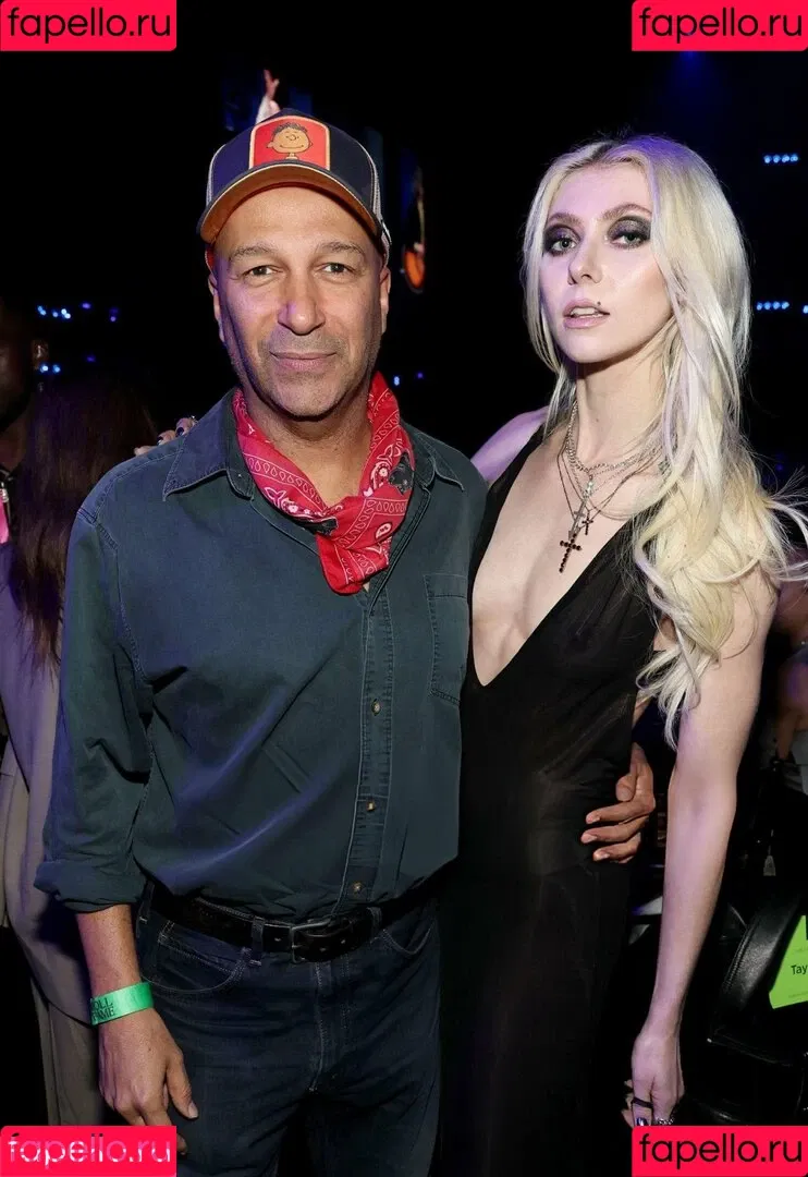 Taylor Momsen / aryelsoul / taylormomsen Onlyfans Photo Gallery 