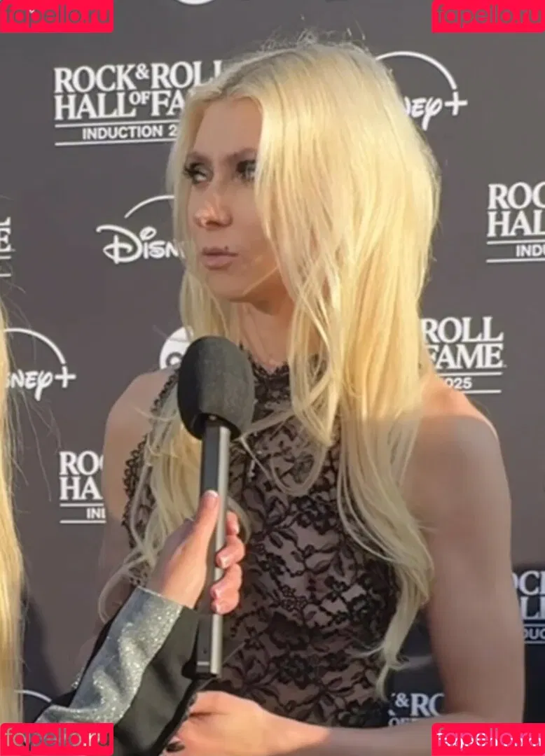 Taylor Momsen / aryelsoul / taylormomsen Onlyfans Photo Gallery 