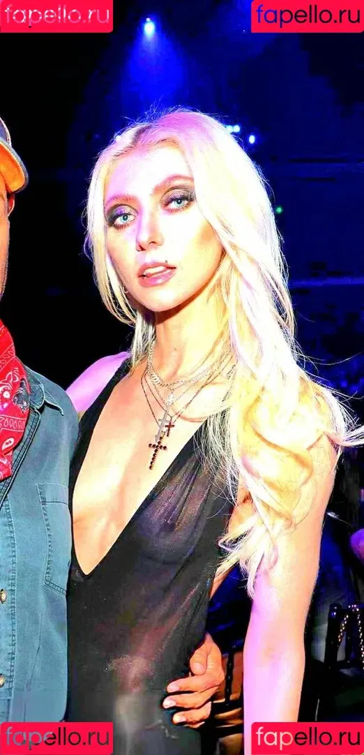 Taylor Momsen / aryelsoul / taylormomsen Onlyfans Photo Gallery 