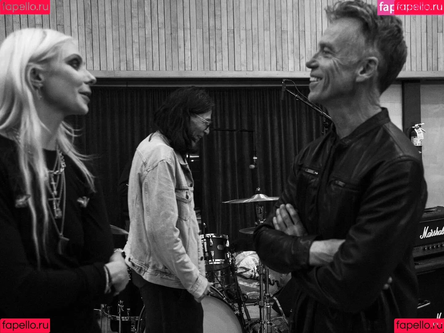 Taylor Momsen / aryelsoul / taylormomsen Onlyfans Photo Gallery 