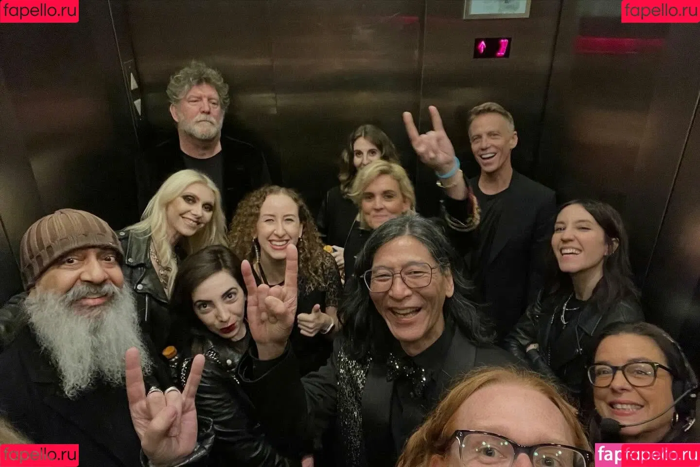 Taylor Momsen / aryelsoul / taylormomsen Onlyfans Photo Gallery 