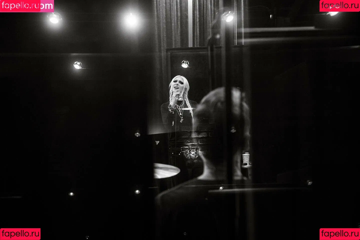 Taylor Momsen / aryelsoul / taylormomsen Onlyfans Photo Gallery 