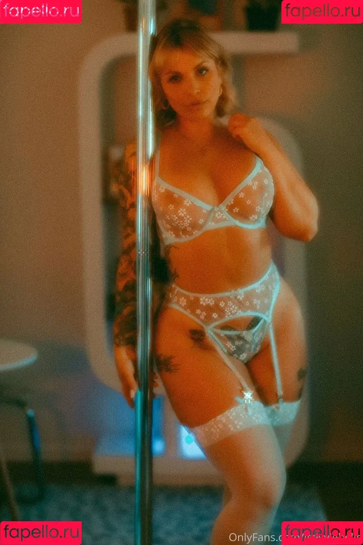 Ivy Lebelle / anyuser / itsivylebelle Onlyfans Photo Gallery 