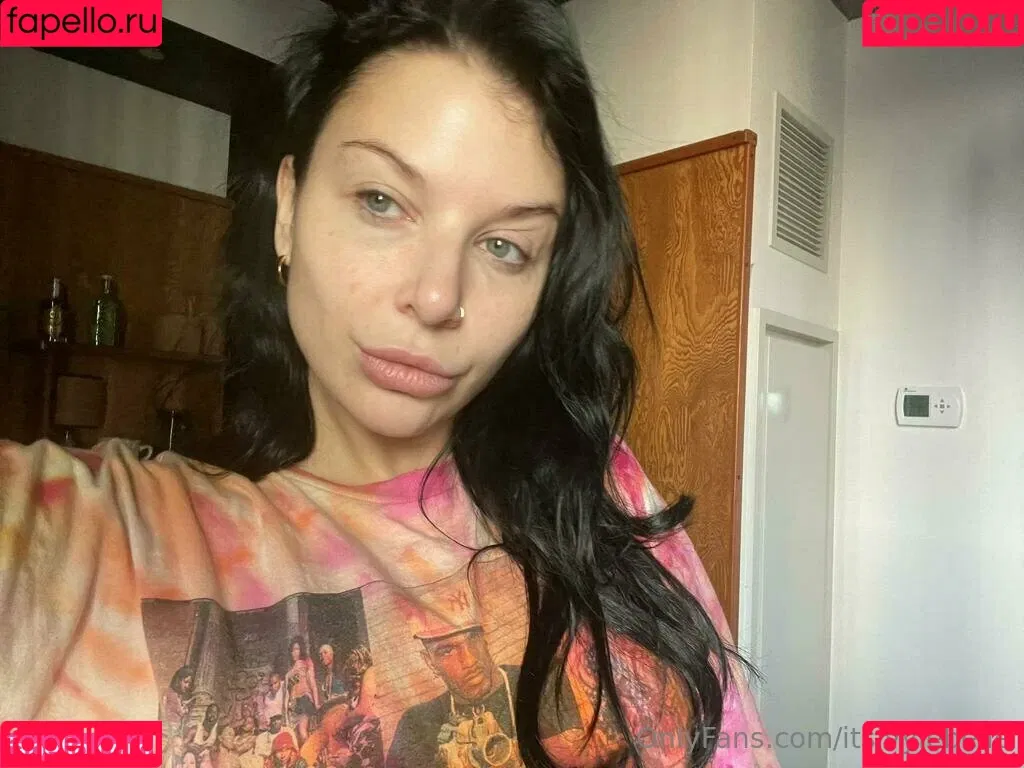 Ivy Lebelle / anyuser / itsivylebelle Onlyfans Photo Gallery 