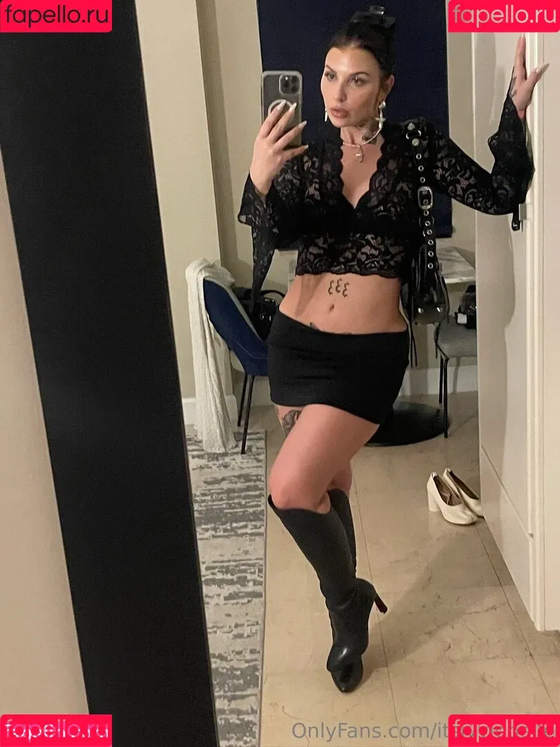Ivy Lebelle / anyuser / itsivylebelle Onlyfans Photo Gallery 