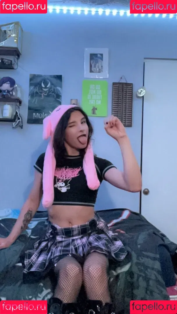 Whisperfem / https: / whispermuffin Onlyfans Photo Gallery 