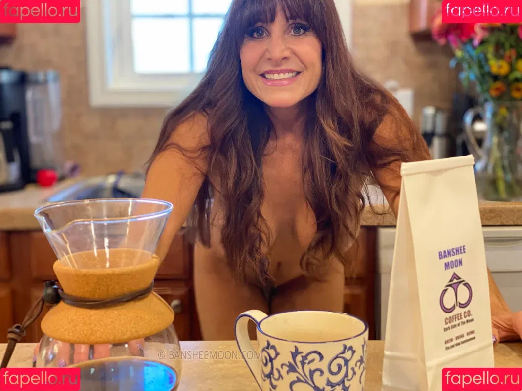 bansheemoon / bansheesmoon / thebansheemoon Onlyfans Photo Gallery 