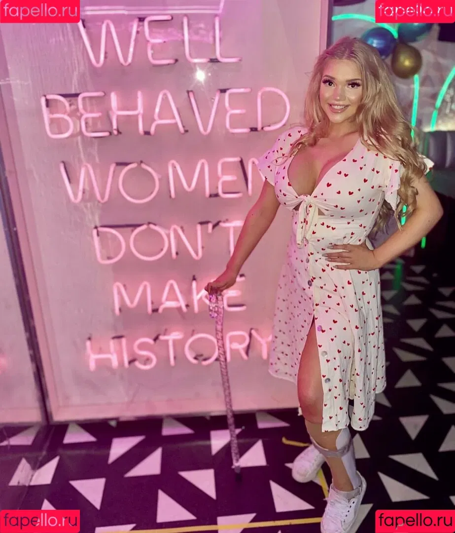 Lucy May Dawson / luudaw / luuudaw Onlyfans Photo Gallery 