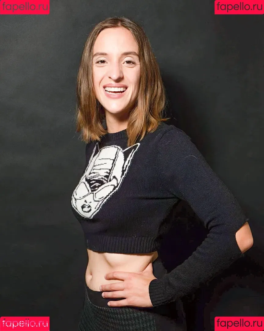 Ashley Victoria Robinson / ashleyvrobinson / gay1acarebearcub Onlyfans Photo Gallery 