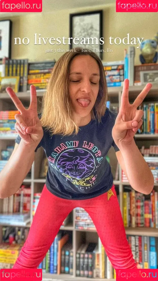 Ashley Victoria Robinson / ashleyvrobinson / gay1acarebearcub Onlyfans Photo Gallery 