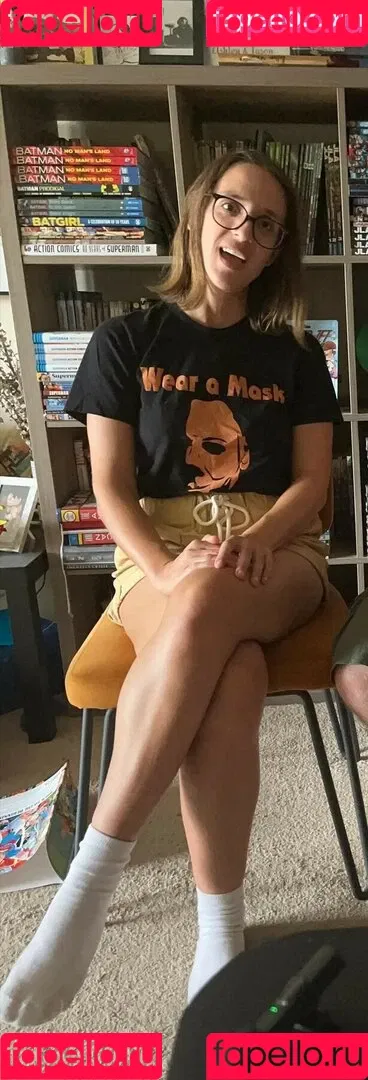 Ashley Victoria Robinson / ashleyvrobinson / gay1acarebearcub Onlyfans Photo Gallery 