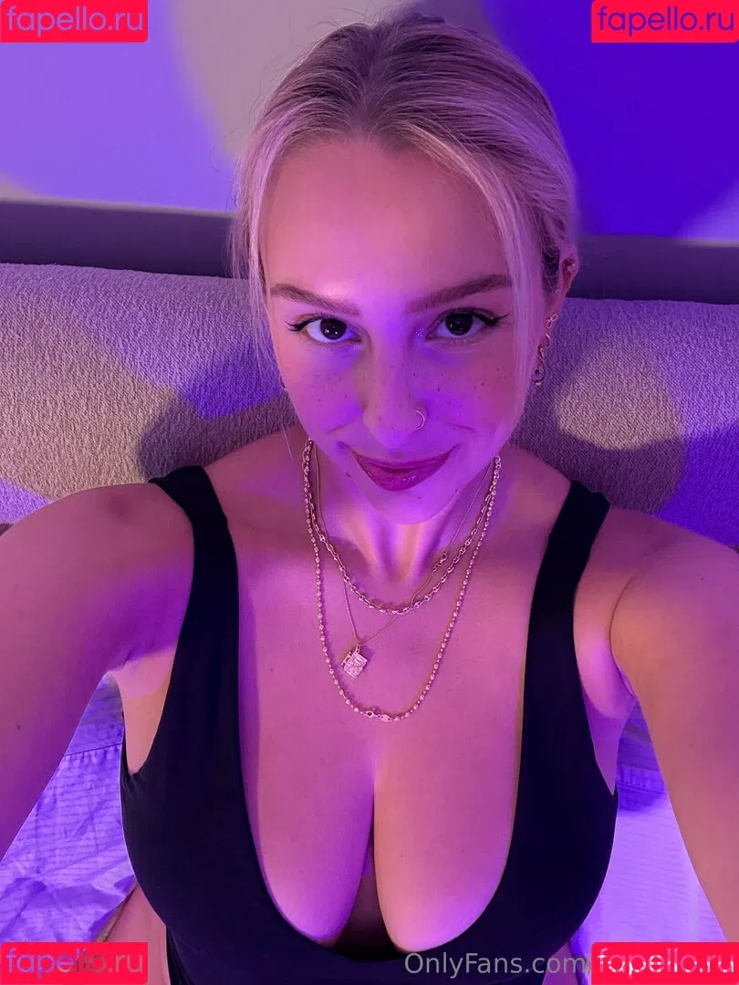 haileywingit / https: / just-wingit Onlyfans Photo Gallery 