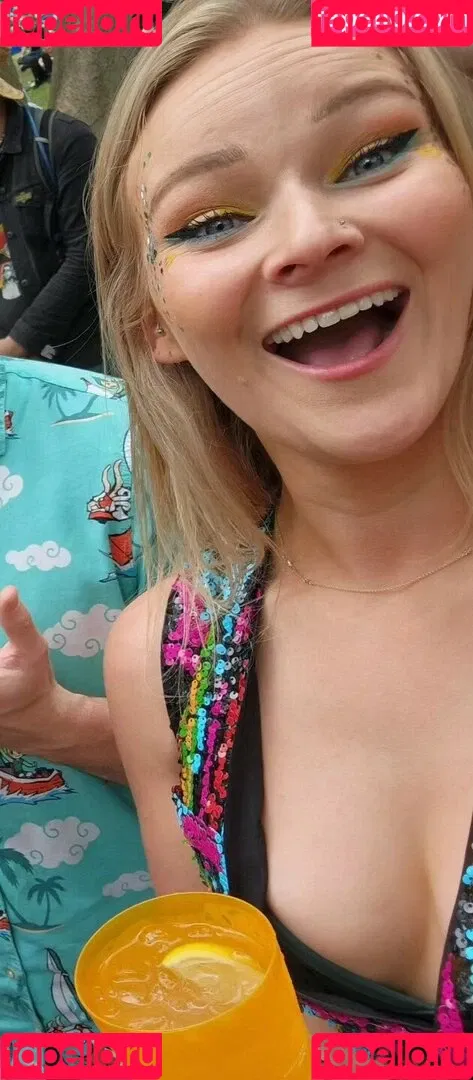 Vixyy64 / vixythepixie Onlyfans Photo Gallery 