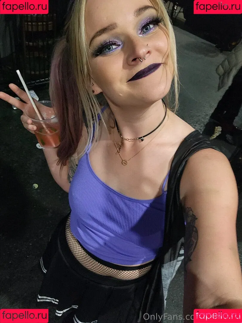 Vixyy64 / vixythepixie Onlyfans Photo Gallery 