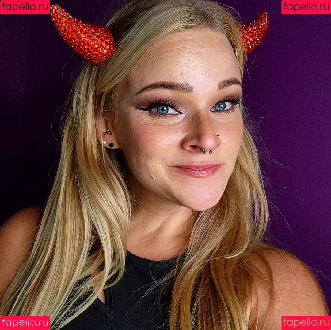 Vixyy64 / vixythepixie Onlyfans Photo Gallery 