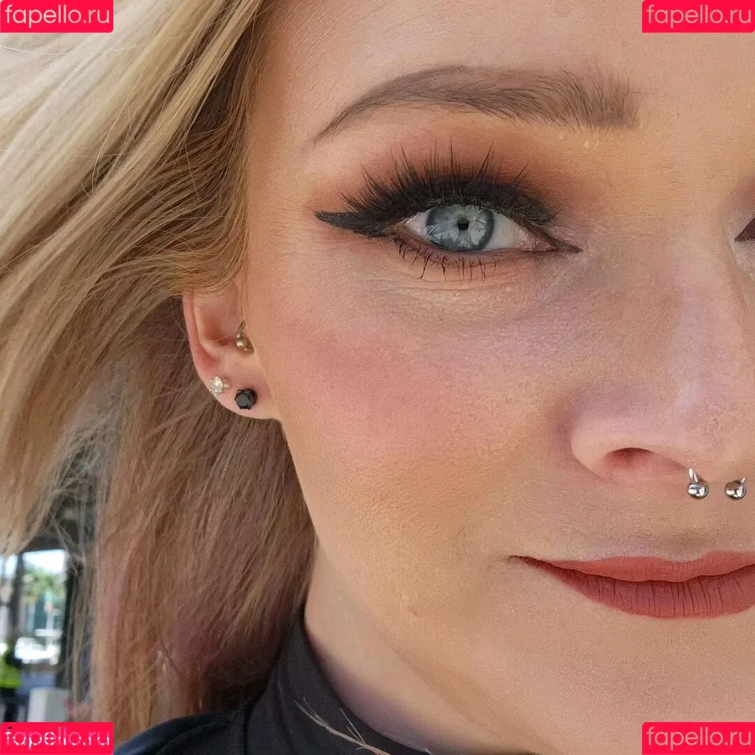 Vixyy64 / vixythepixie Onlyfans Photo Gallery 