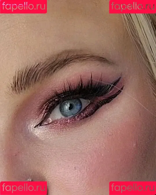 Vixyy64 / vixythepixie Onlyfans Photo Gallery 