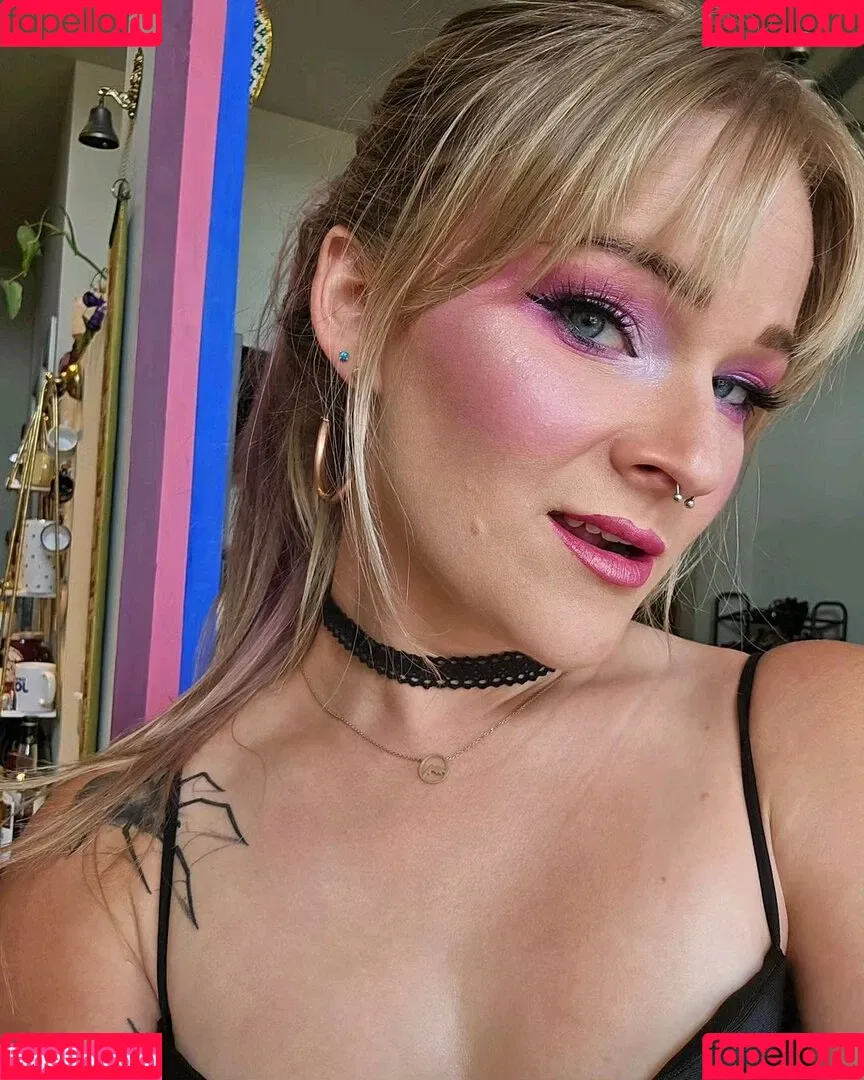 Vixyy64 / vixythepixie Onlyfans Photo Gallery 