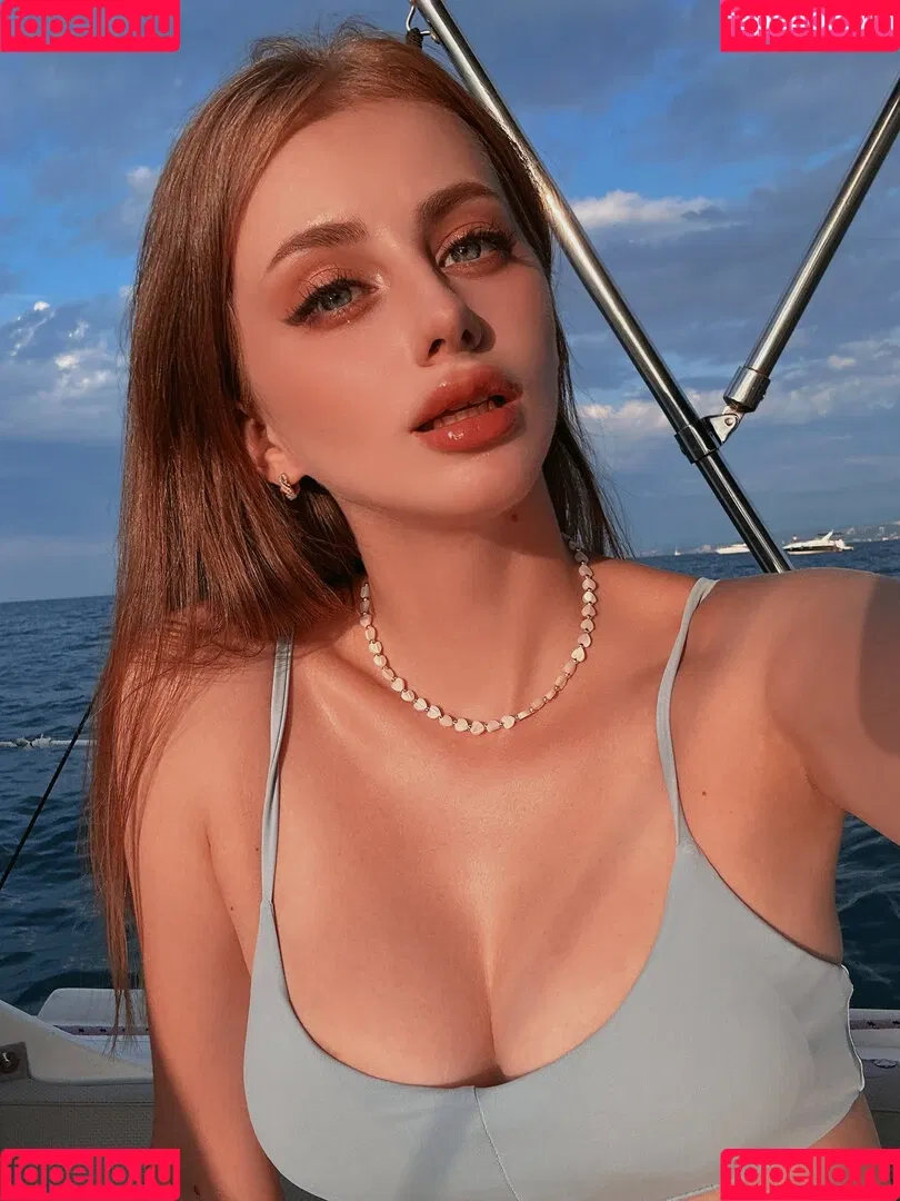 Daria Kravets / fishy.cosplay / fishy_cosplay / rionarts Onlyfans Photo Gallery 