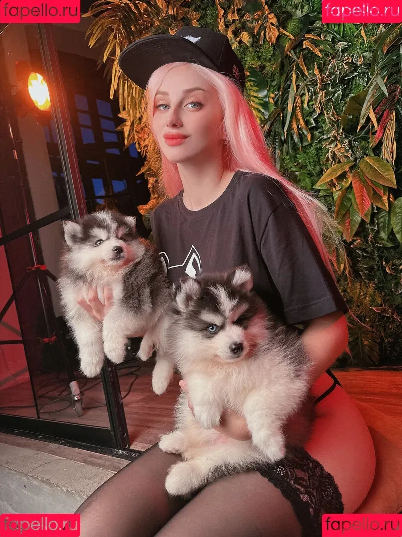 Daria Kravets / fishy.cosplay / fishy_cosplay / rionarts Onlyfans Photo Gallery 