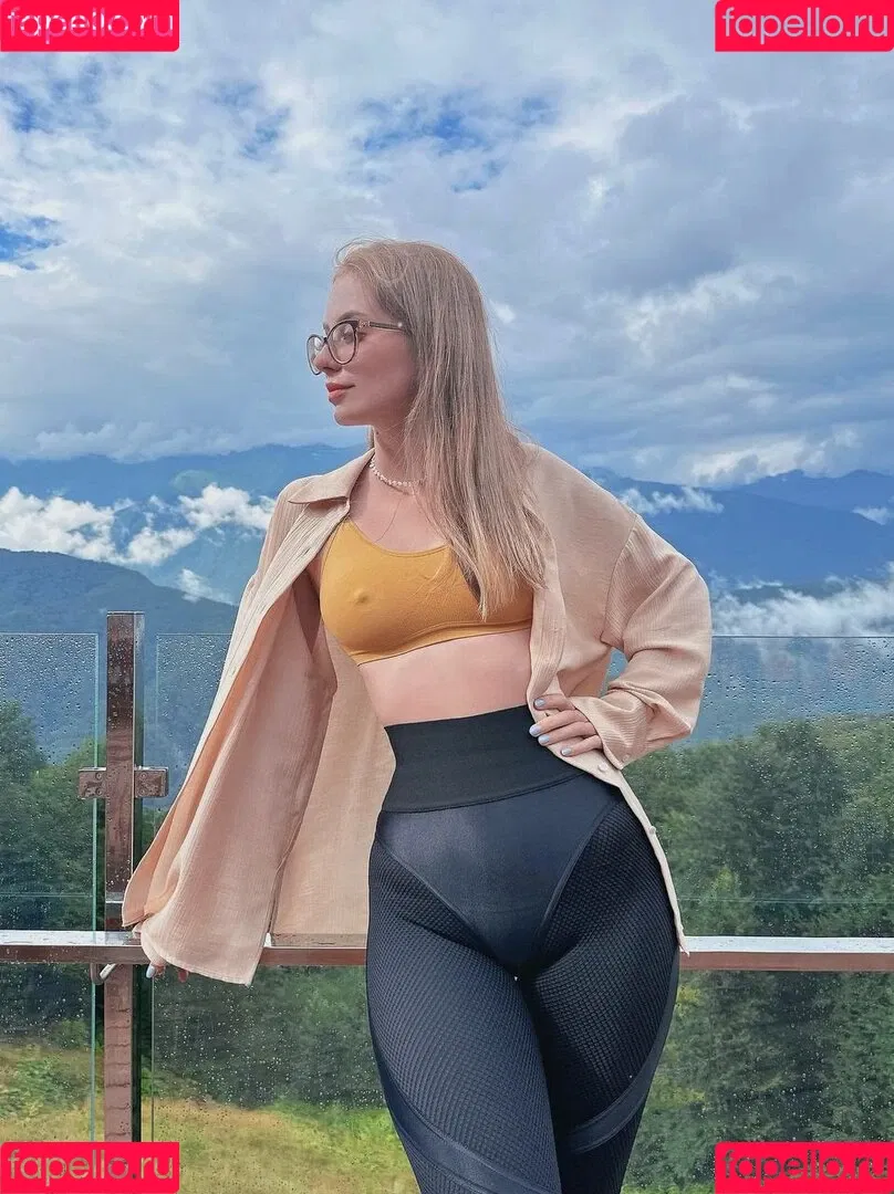 Daria Kravets / fishy.cosplay / fishy_cosplay / rionarts Onlyfans Photo Gallery 