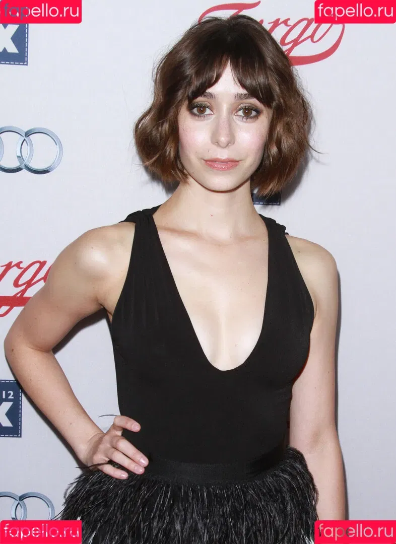 Cristin Milioti / cristinmilioti Onlyfans Photo Gallery 