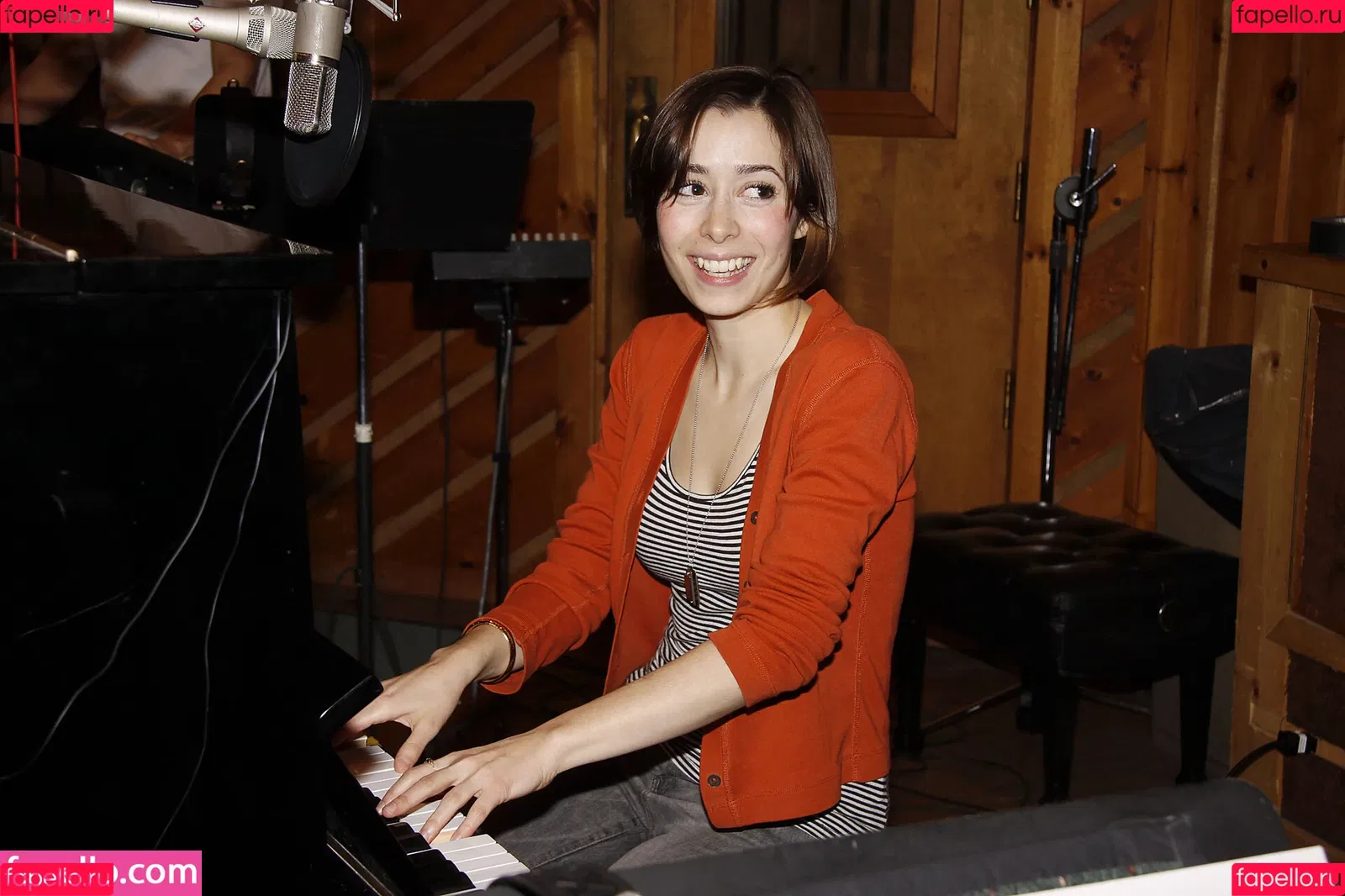 Cristin Milioti / cristinmilioti Onlyfans Photo Gallery 
