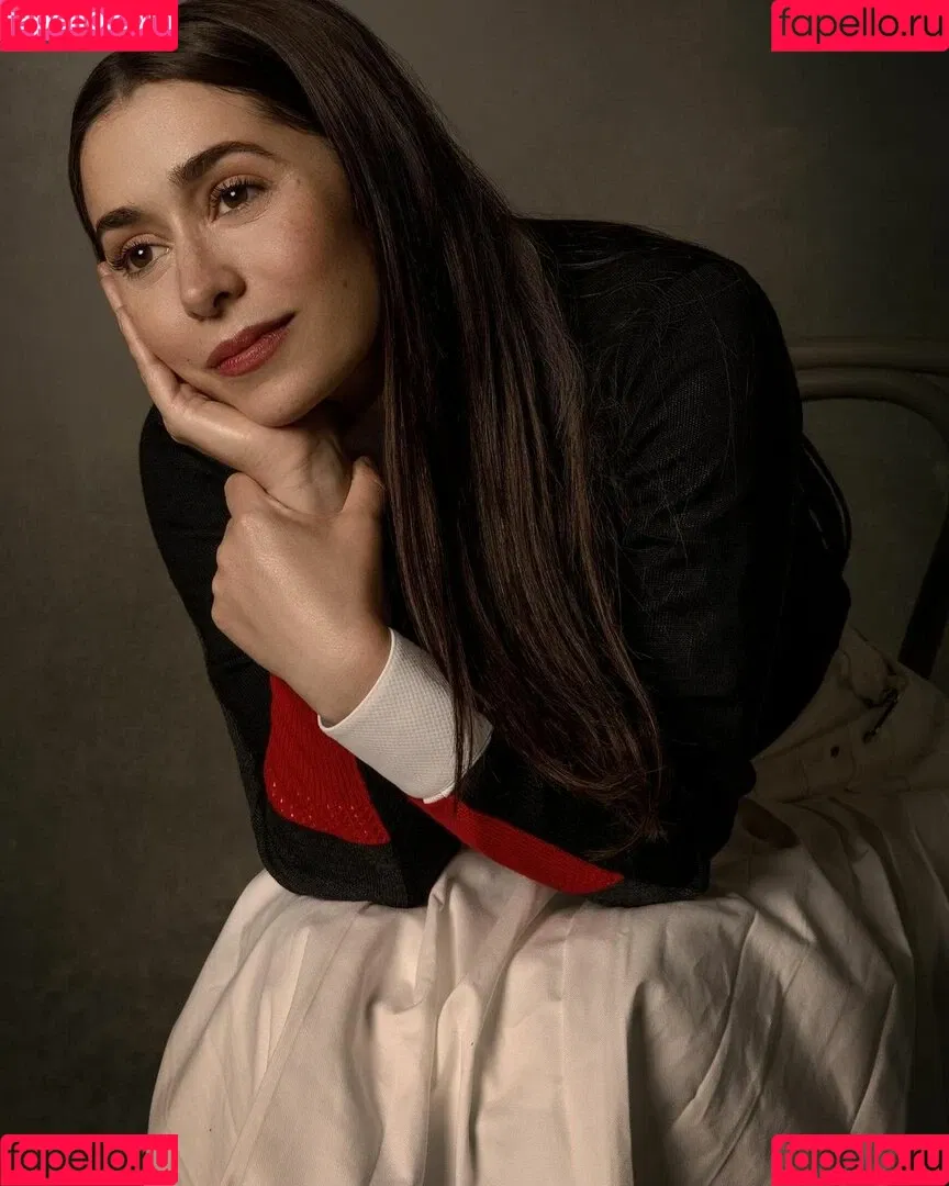 Cristin Milioti / cristinmilioti Onlyfans Photo Gallery 