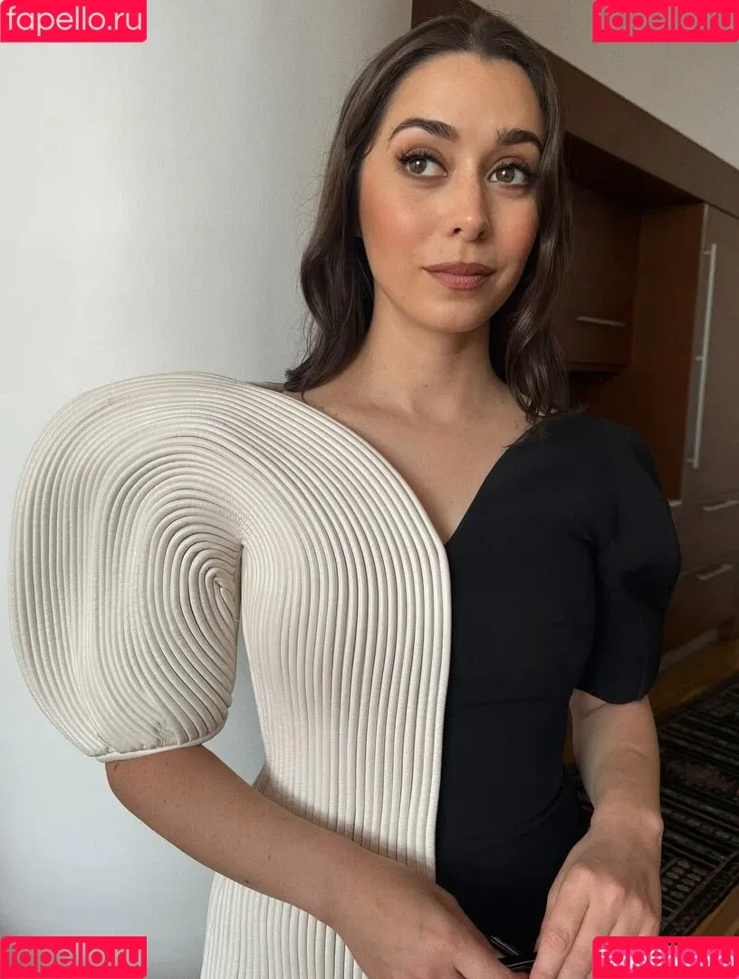Cristin Milioti / cristinmilioti Onlyfans Photo Gallery 