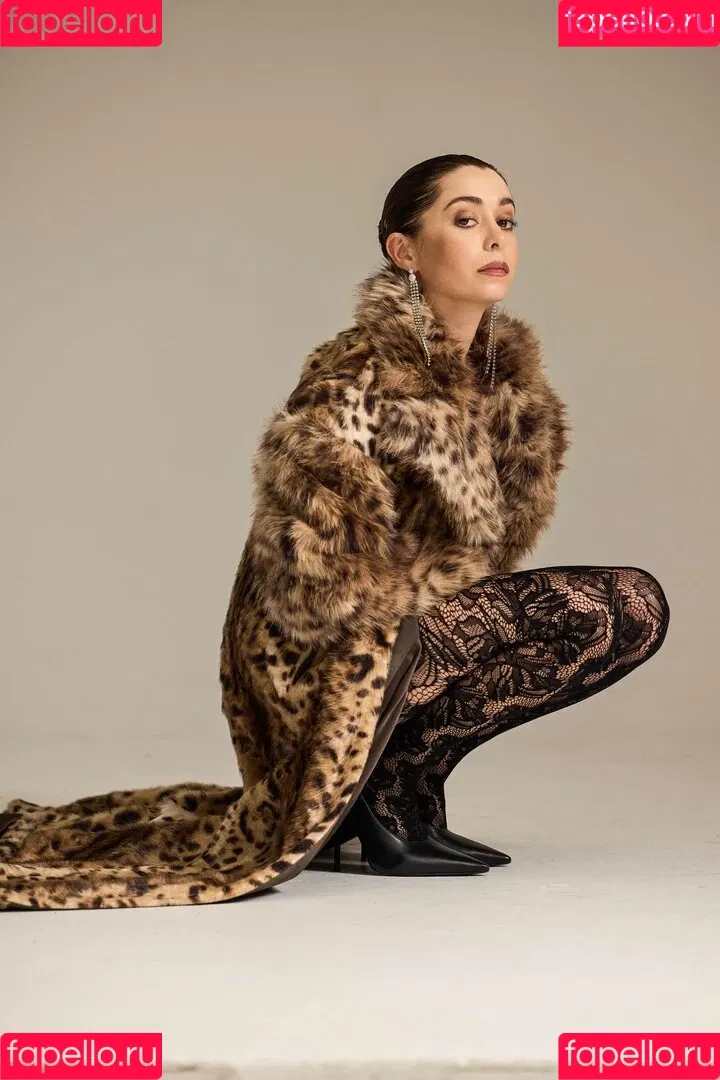 Cristin Milioti / cristinmilioti Onlyfans Photo Gallery 