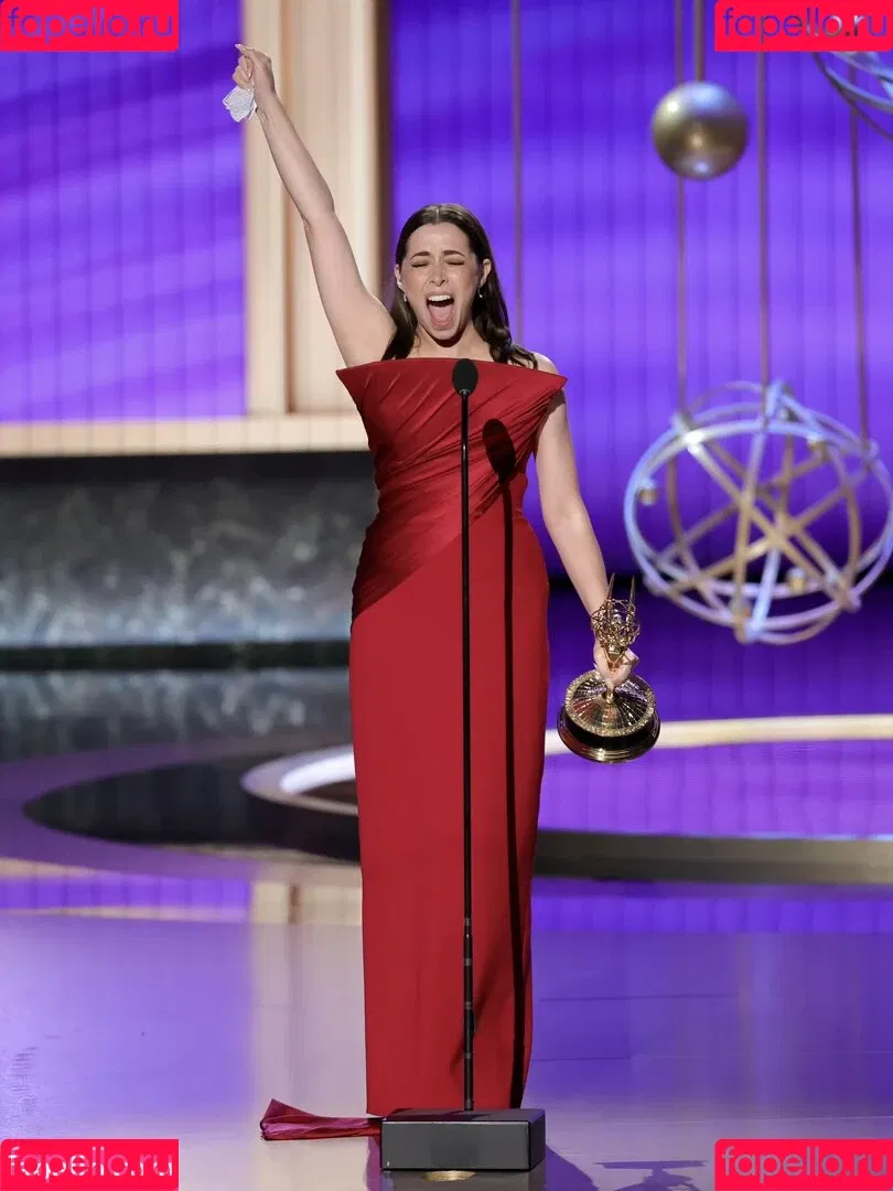 Cristin Milioti / cristinmilioti Onlyfans Photo Gallery 